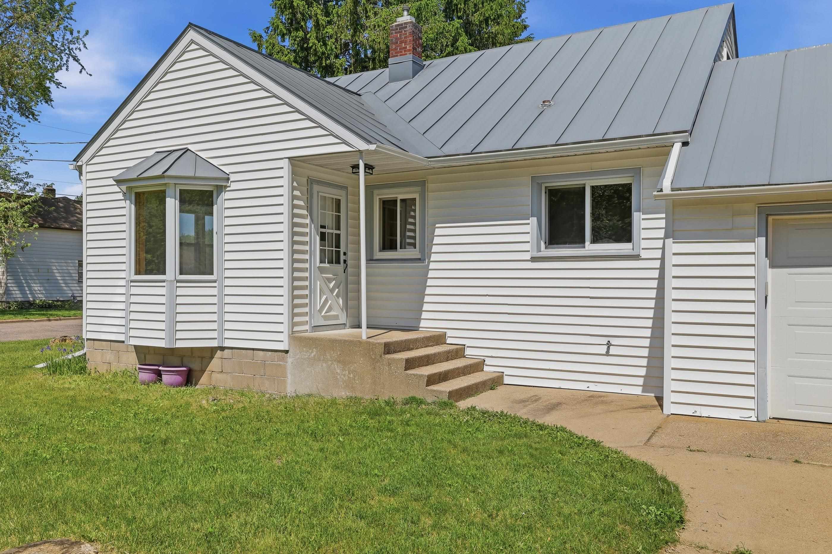 2911 Reddin Road Wisconsin Rapids, WI 54495 - Photo 3 of 52
