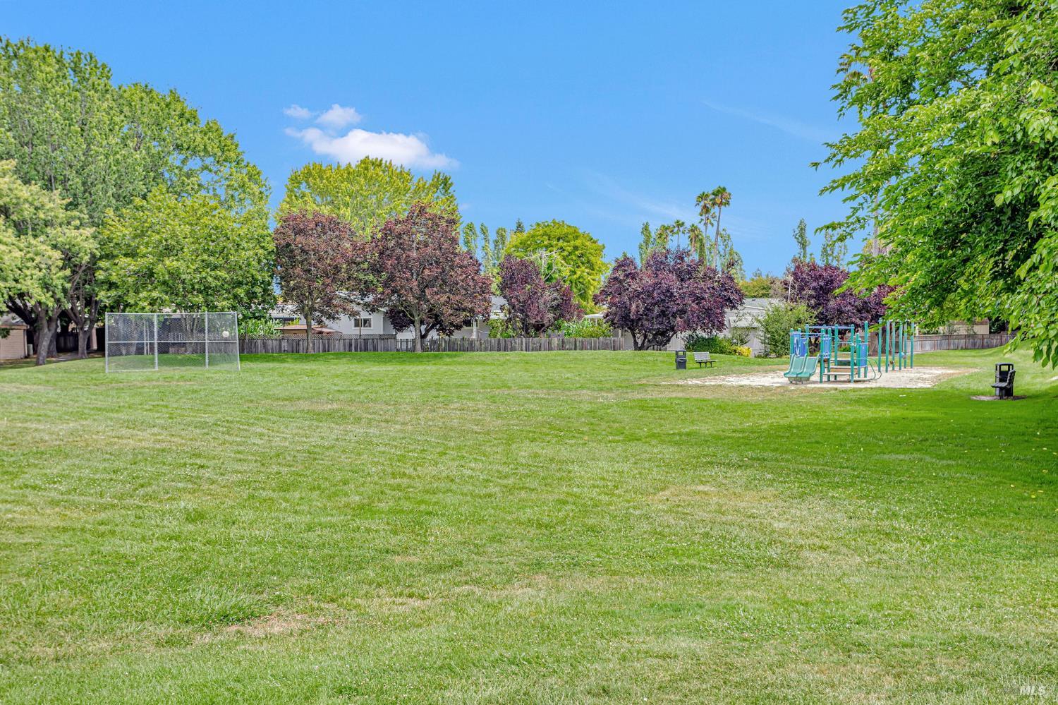 817 Corte Azul Rohnert Park, CA 94928 - Photo 39 of 41