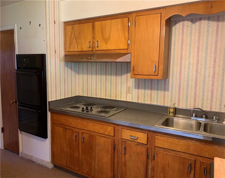 110 Thorne Road Washington, PA 15301 - Photo 8 of 25 Gallery Image 8