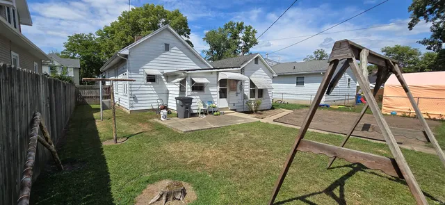 $128,500 | 1007 North 10th Street, Vincennes, IN 47591