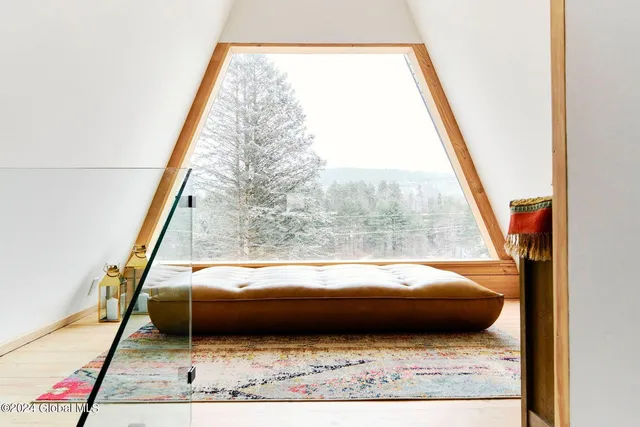 $550,000 | 40594 Highway 23, Roxbury, NY 12434