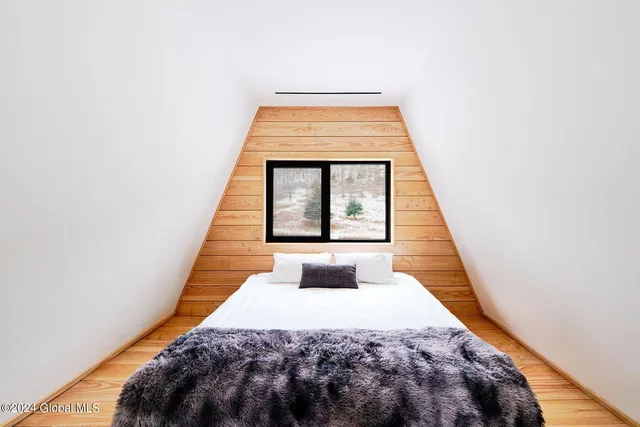 $550,000 | 40594 Highway 23, Roxbury, NY 12434