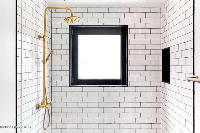 $550,000 | 40594 Highway 23, Roxbury, NY 12434