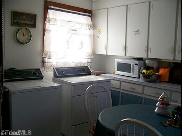 606 South Franklin Road Mount Airy, NC 27030 - Photo 9 of 12 Laundry Room.