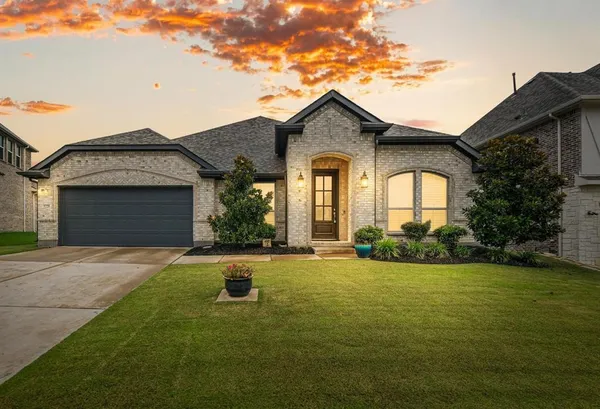 $725,000 | 5220 Ravine Ridge Court, Flower Mound, TX 76262