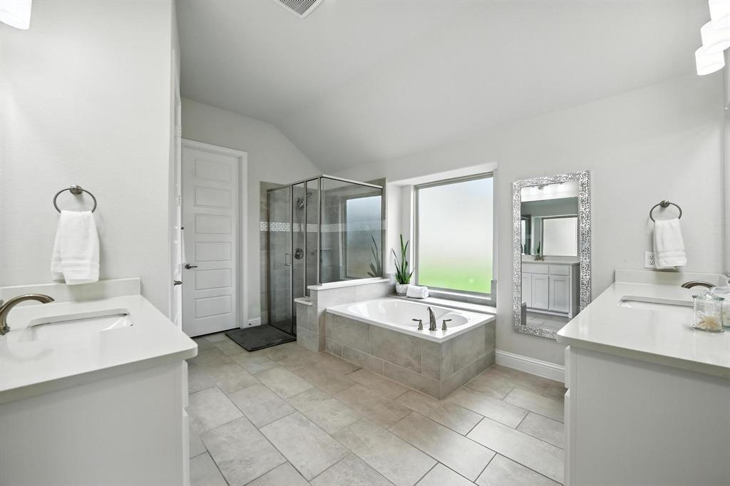 5220 Ravine Ridge Court Flower Mound, TX 76262 - Photo 18 of 40