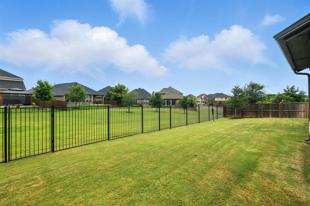 5220 Ravine Ridge Court Flower Mound, TX 76262 - Photo 29 of 40