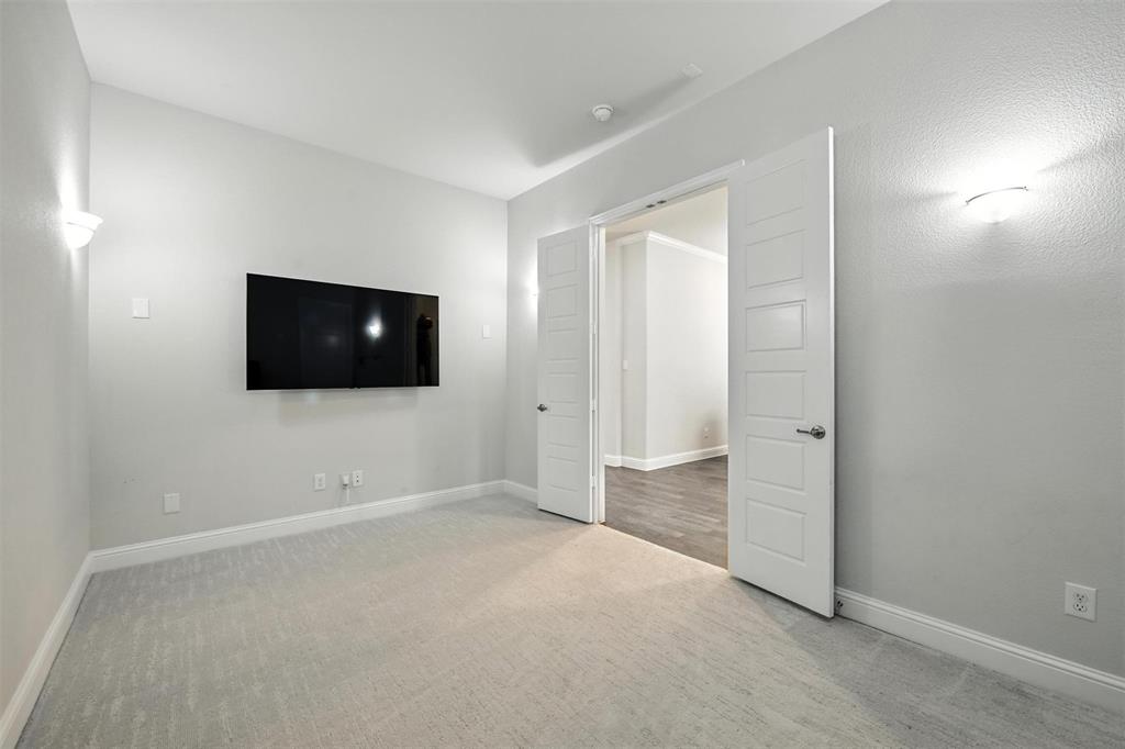 5220 Ravine Ridge Court Flower Mound, TX 76262 - Photo 8 of 40