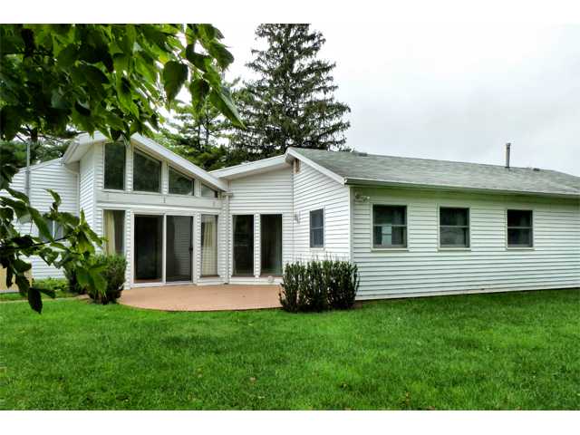 119 Faircrest Road Henrietta, NY 14623 - Photo 1 of 1 Exterior Back