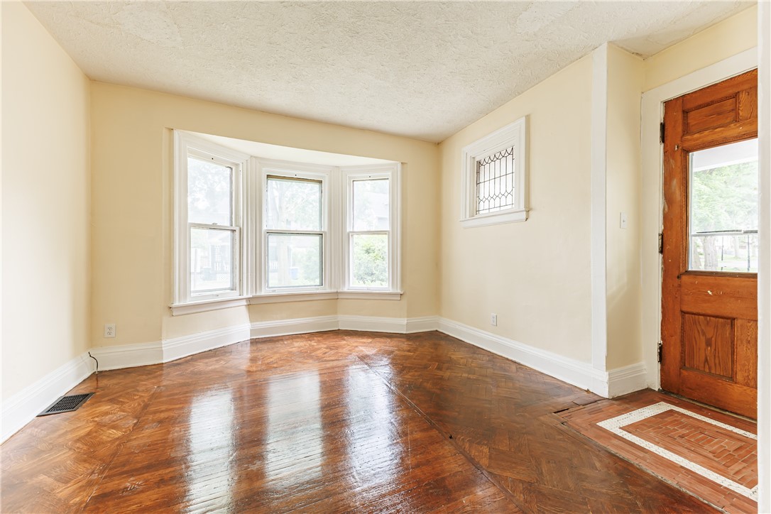 428 Magee Avenue Rochester, NY 14613 - Photo 18 of 30