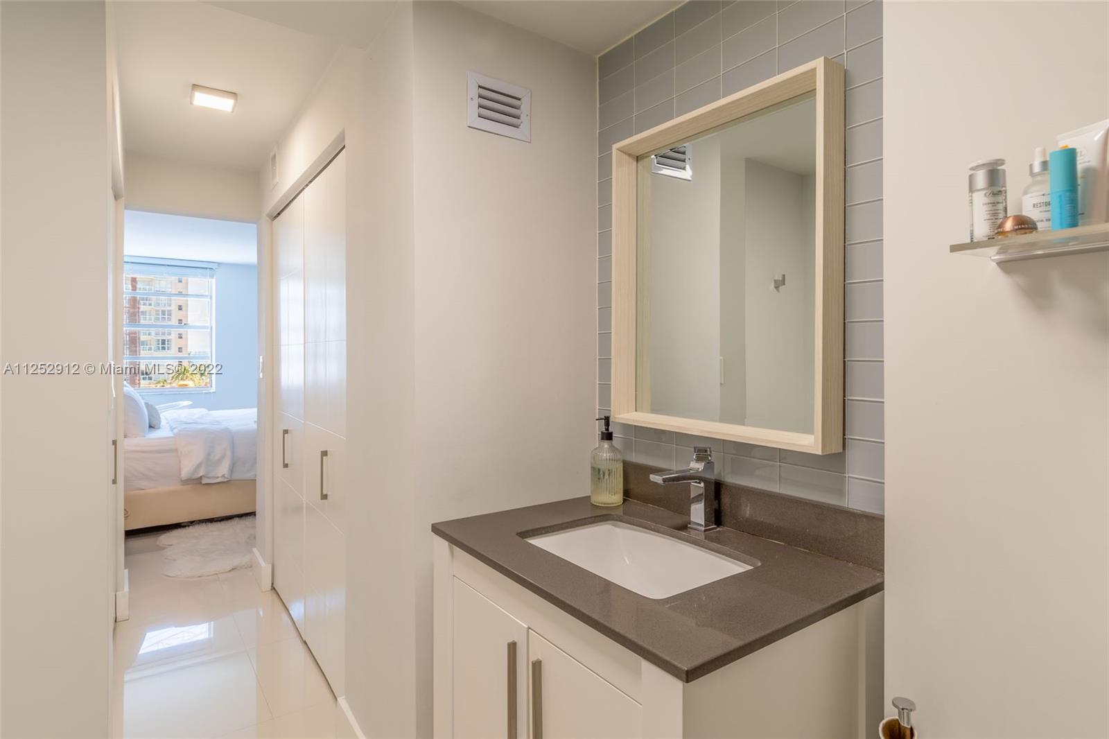 150 Southeast 25th Road, Unit 6B Miami, FL 33129 - Photo 16 of 35 Gallery Image 16