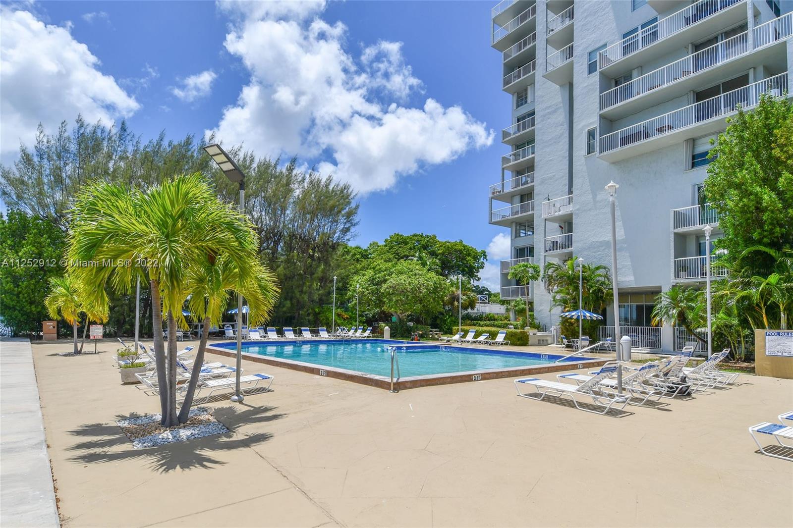 150 Southeast 25th Road, Unit 6B Miami, FL 33129 - Photo 22 of 35 Gallery Image 22