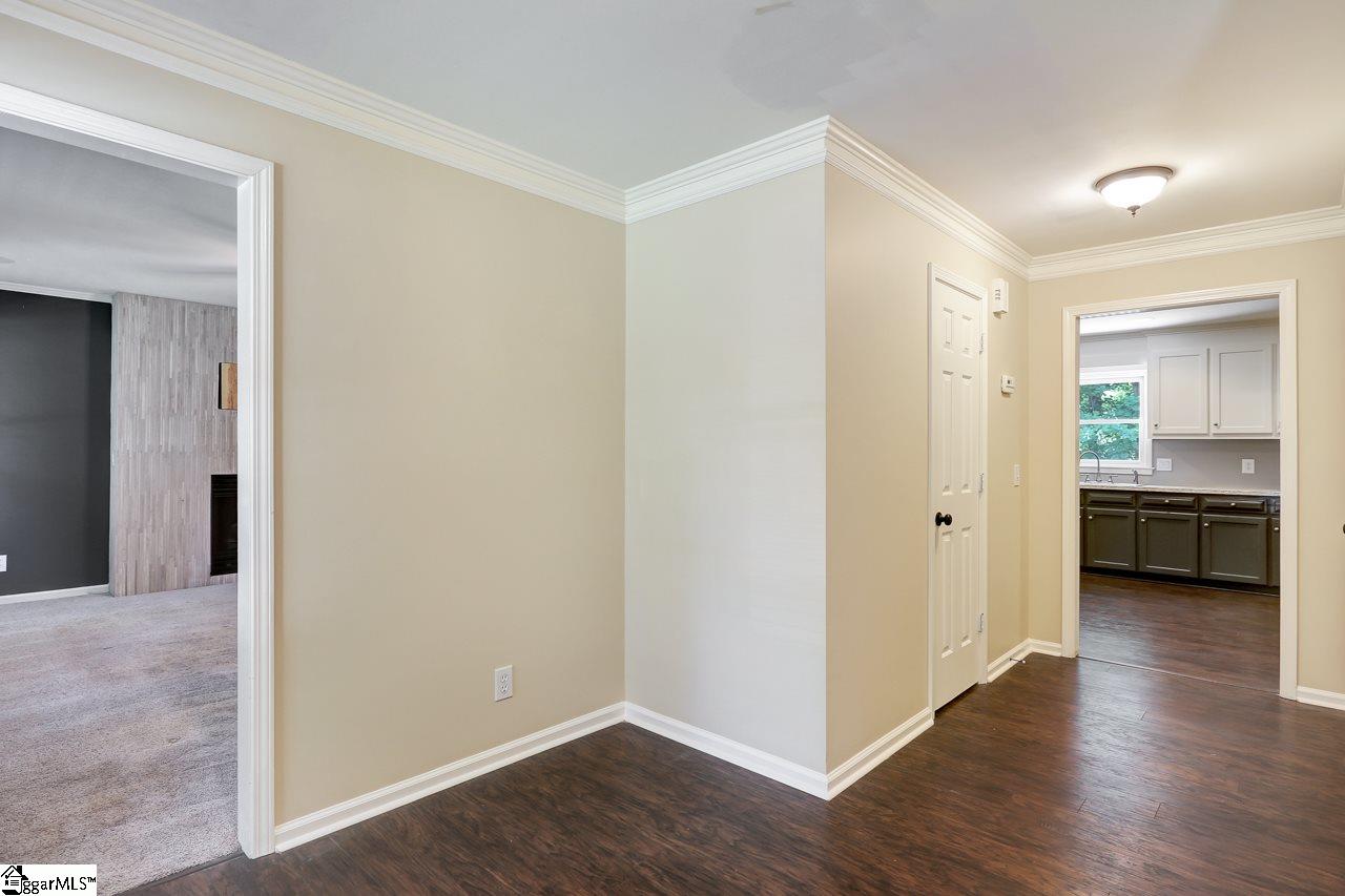 202 Cross Field Road Greenville, SC 29607 - Photo 5 of 25 Gallery Image 5