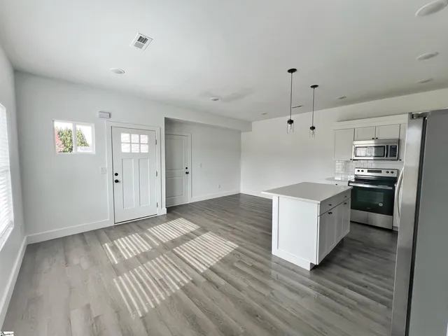 $410,000 | 781-783 Berry Road, Boiling Springs, SC 29316