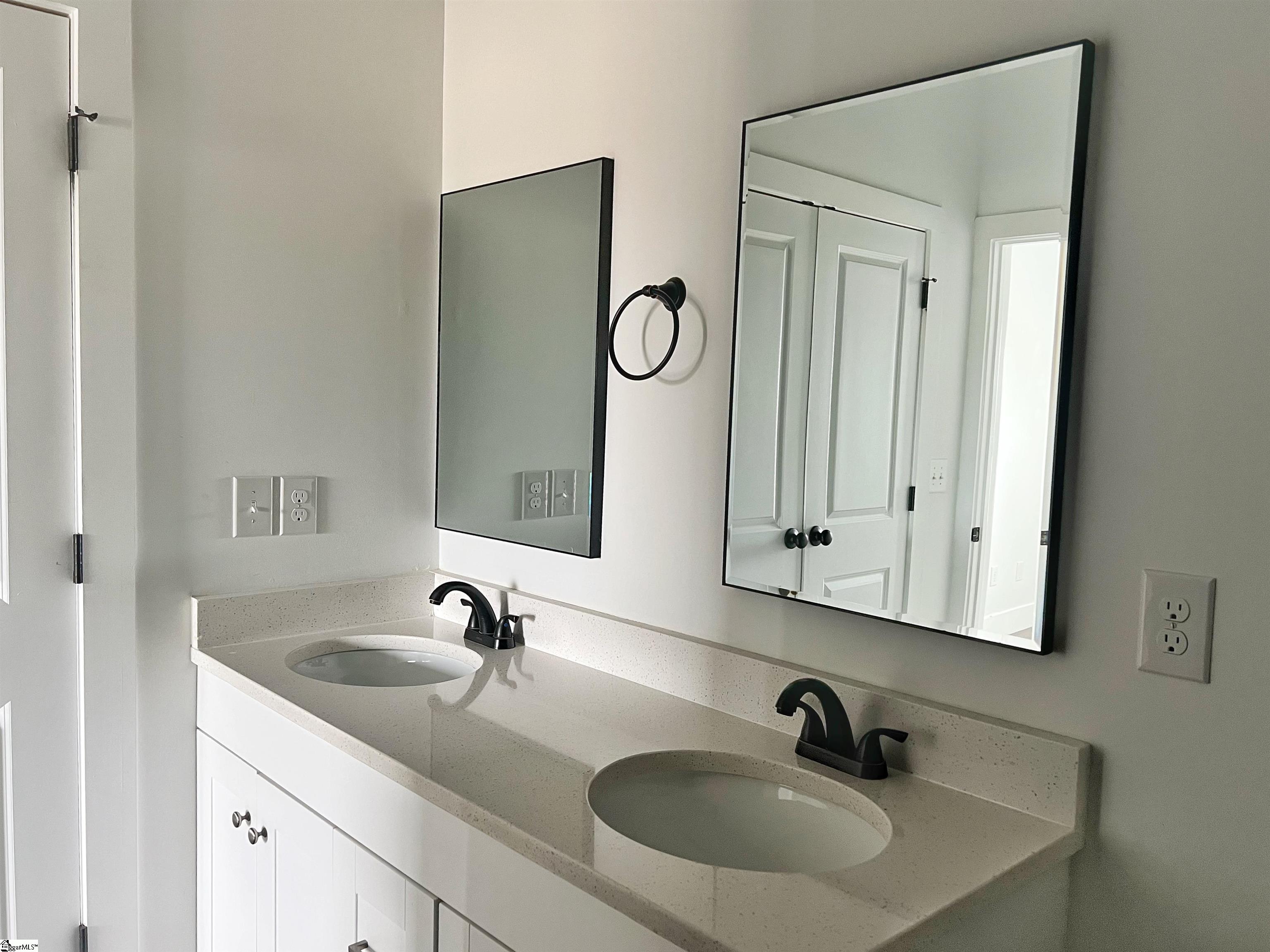 781-783 Berry Road Boiling Springs, SC 29316 - Photo 22 of 36