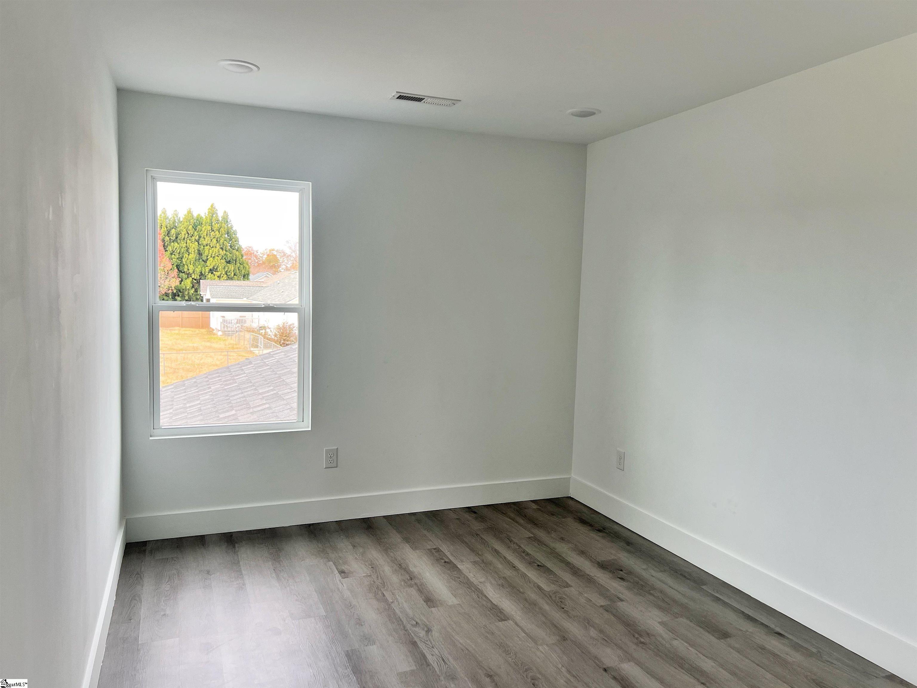 781-783 Berry Road Boiling Springs, SC 29316 - Photo 26 of 36