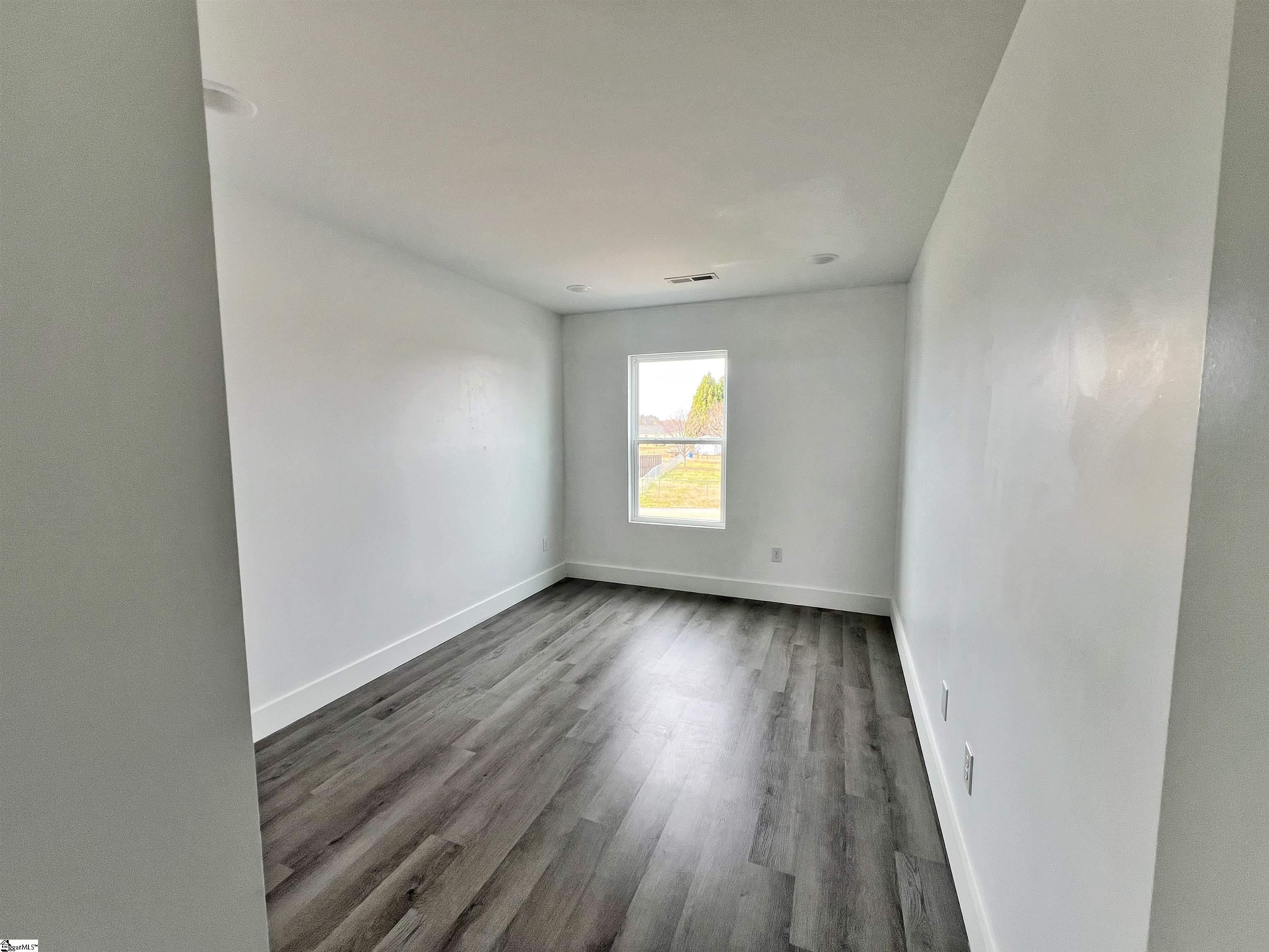 781-783 Berry Road Boiling Springs, SC 29316 - Photo 29 of 36