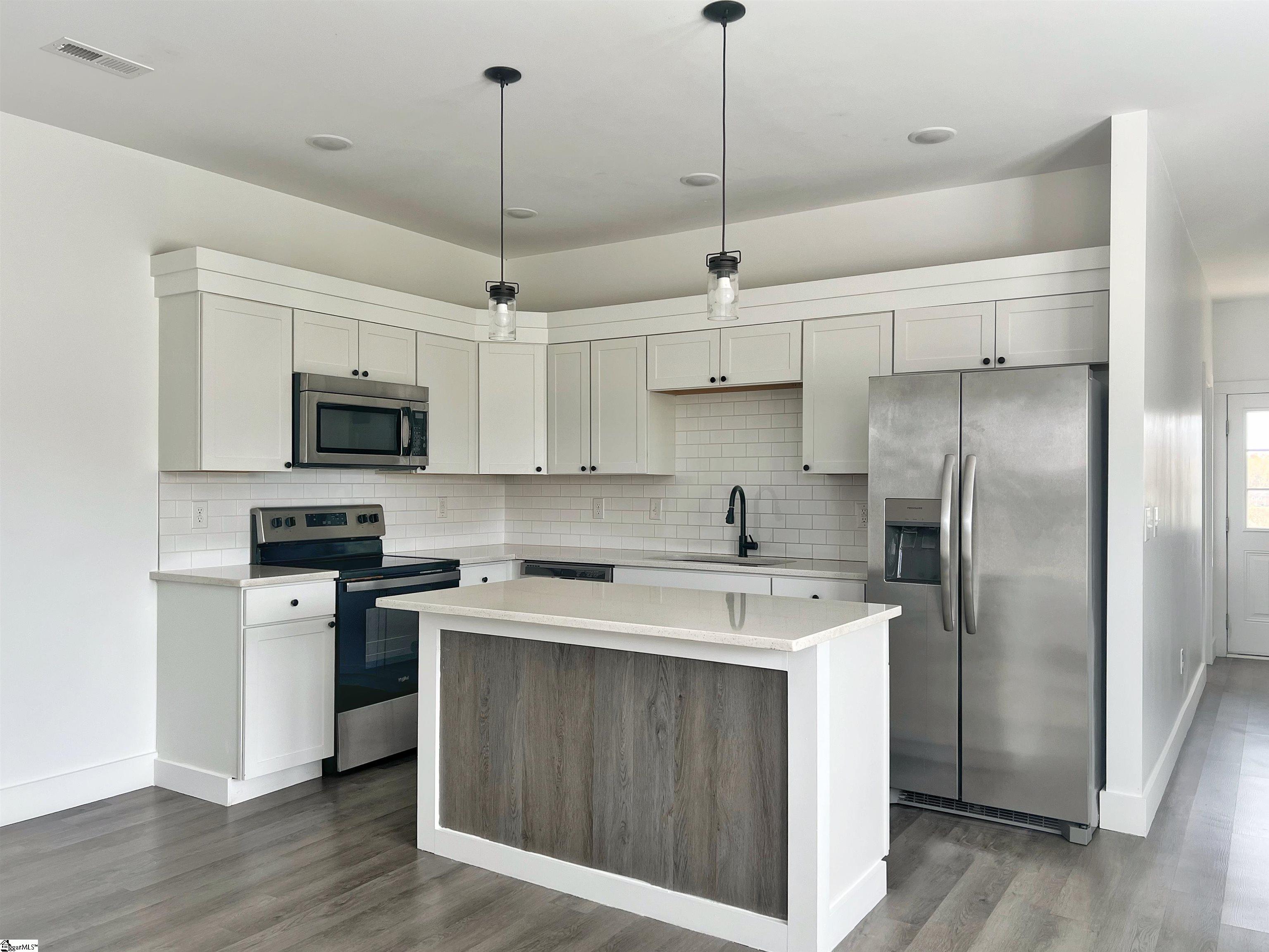 781-783 Berry Road Boiling Springs, SC 29316 - Photo 7 of 36