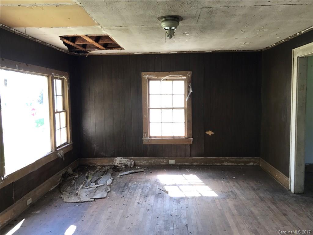 210 Hovis Road Stanley, NC 28164 - Photo 5 of 24 Gallery Image 5
