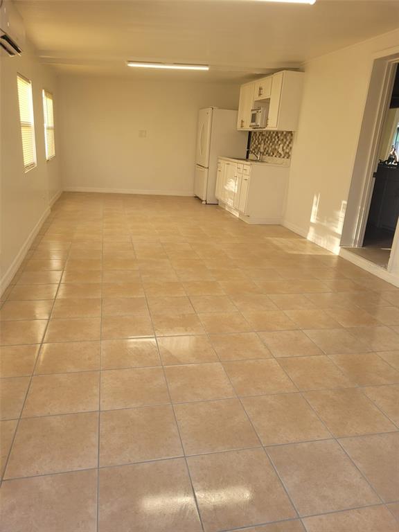 2108 Ridgemore Drive Valrico, FL 33594 - Photo 2 of 22 Gallery Image 2