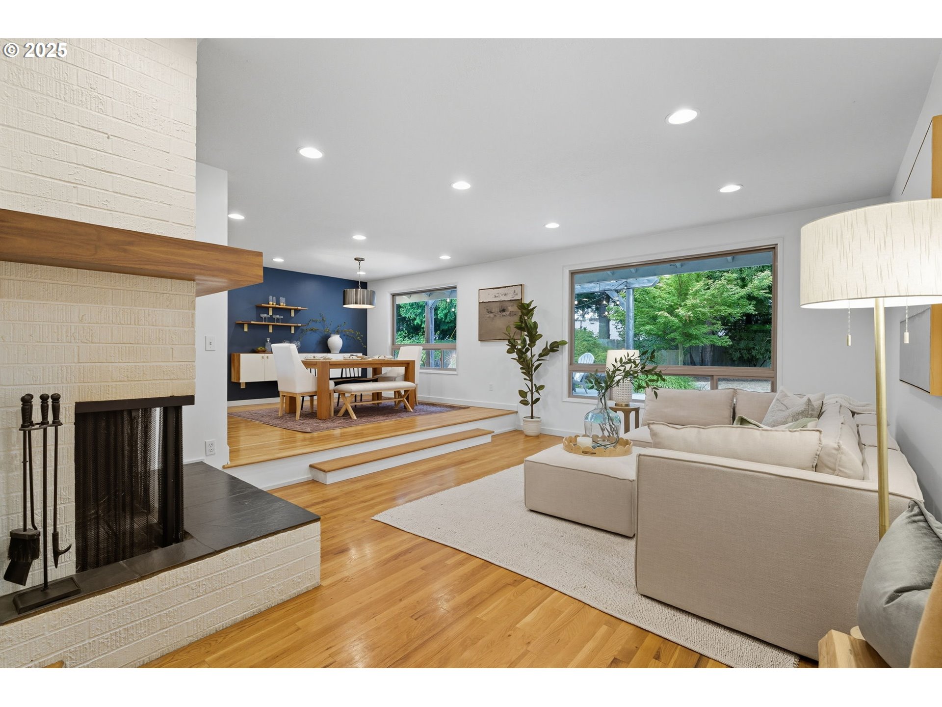 8975 Southwest Homewood Street Portland, OR 97225 - Photo 14 of 39 Gallery Image 14