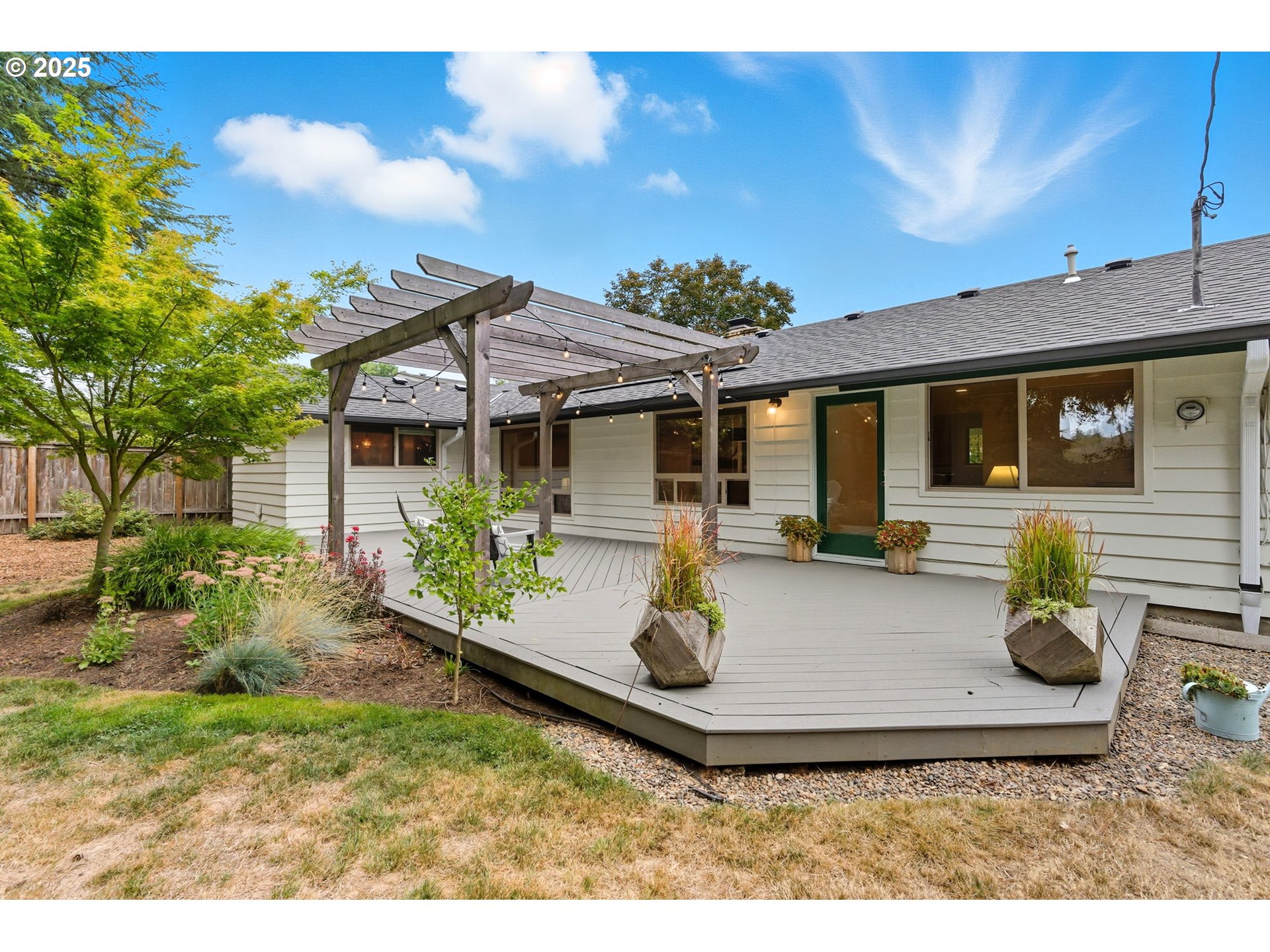 8975 Southwest Homewood Street Portland, OR 97225 - Photo 36 of 39 Gallery Image 36