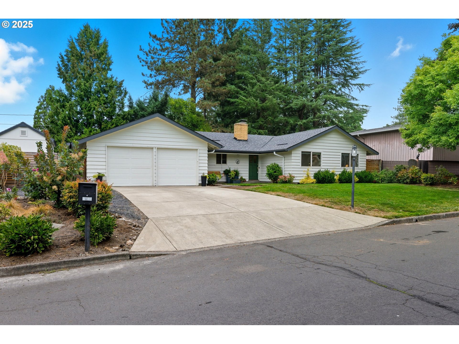 8975 Southwest Homewood Street Portland, OR 97225 - Photo 39 of 39 Gallery Image 39