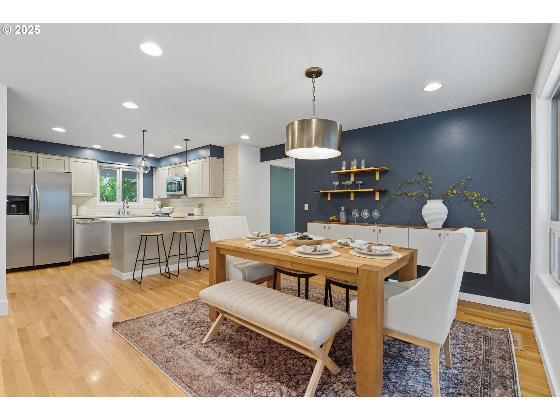 8975 Southwest Homewood Street Portland, OR 97225 - Photo 10 of 39 Dining Room