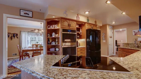 $879,999 | 6 Carlisle Court, Manalapan, NJ 07726