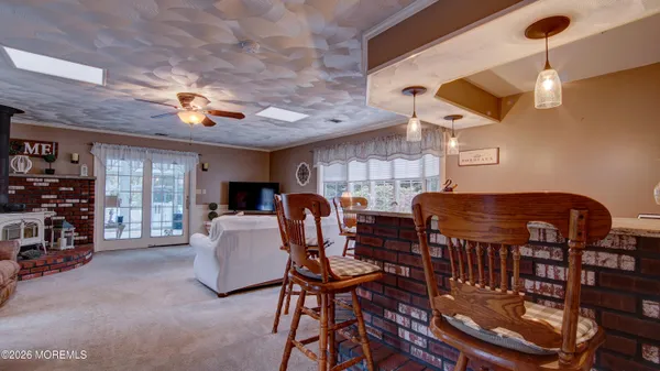 $879,999 | 6 Carlisle Court, Manalapan, NJ 07726