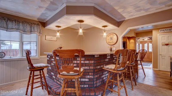 $879,999 | 6 Carlisle Court, Manalapan, NJ 07726