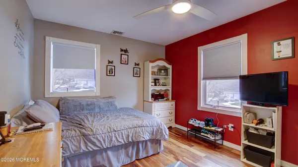 $879,999 | 6 Carlisle Court, Manalapan, NJ 07726