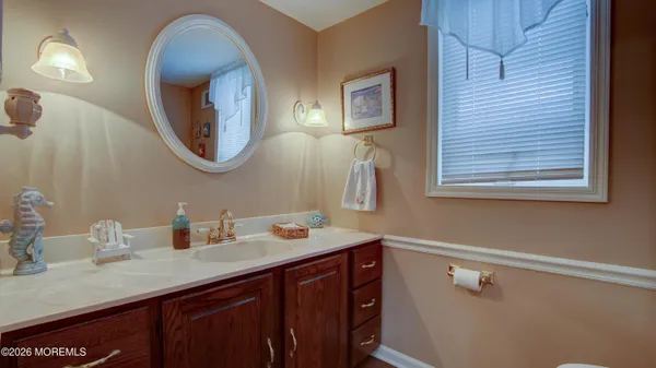 $879,999 | 6 Carlisle Court, Manalapan, NJ 07726