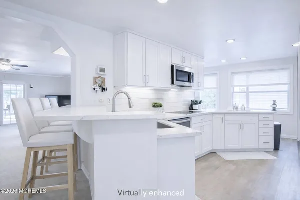 $879,999 | 6 Carlisle Court, Manalapan, NJ 07726