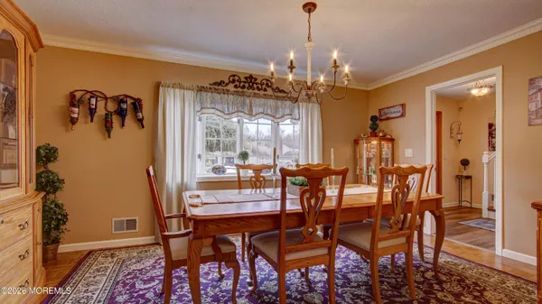 $879,999 | 6 Carlisle Court, Manalapan, NJ 07726