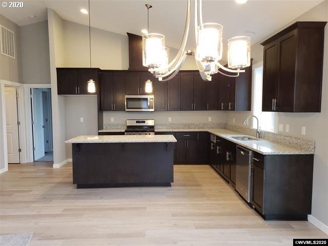 1072 Chestnut Street Independence, OR 97351 - Photo 6 of 15 Gallery Image 6