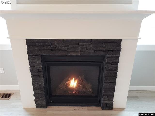 1072 Chestnut Street Independence, OR 97351 - Photo 10 of 15 Gallery Image 10