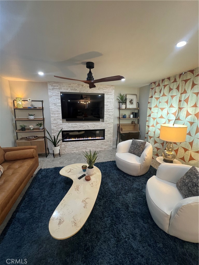 72724 Eagle Road, Unit 1 Palm Desert, CA 92260 - Photo 8 of 22 work space- right side of fireplace
