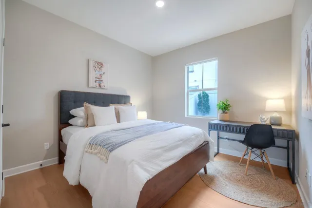 $1,225,000 | 10854 Everly Way, San Diego, CA 92129