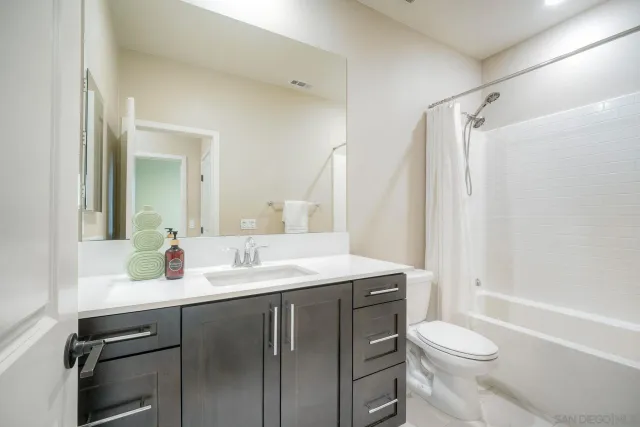 $1,225,000 | 10854 Everly Way, San Diego, CA 92129