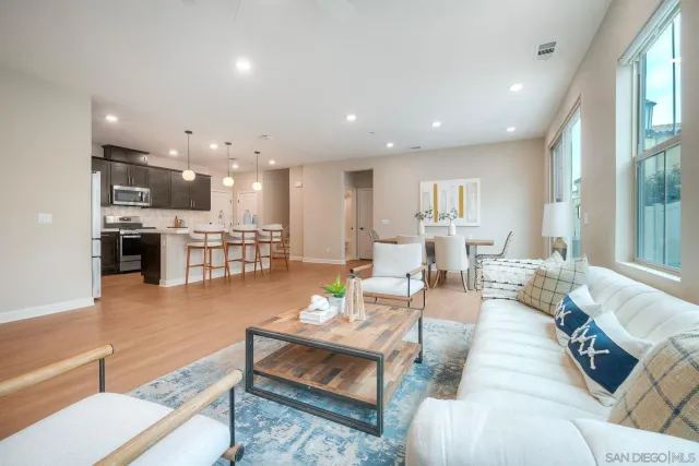 $1,225,000 | 10854 Everly Way, San Diego, CA 92129