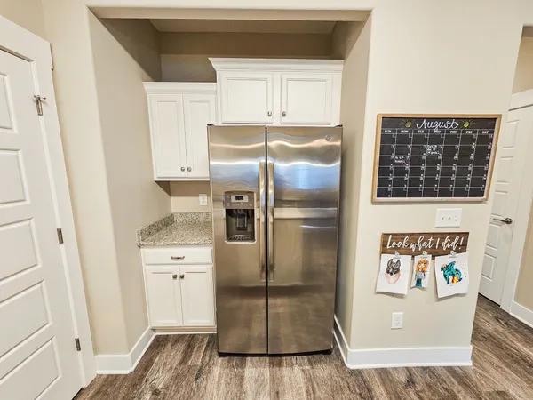 $299,900 | 2410 Lightbend Drive, Murfreesboro, TN 37127