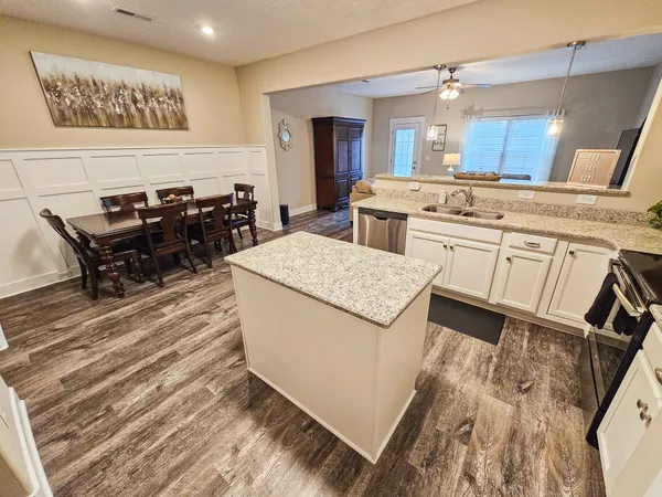 $299,900 | 2410 Lightbend Drive, Murfreesboro, TN 37127