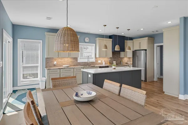 $3,290,000 | 7485 Gulf Boulevard, Navarre Beach, FL 32566
