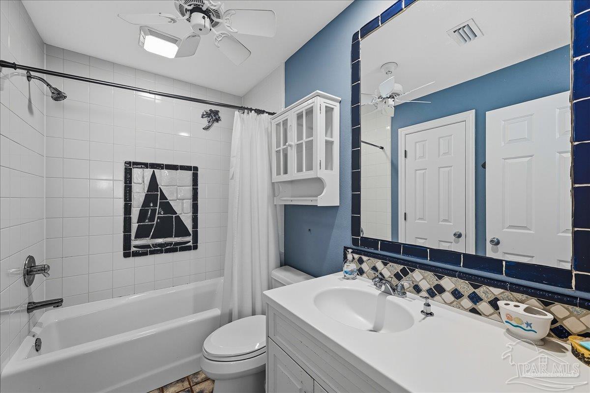 7485 Gulf Boulevard Navarre Beach, FL 32566 - Photo 37 of 63