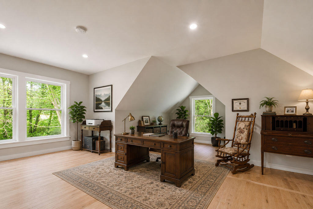 3 Bartlett Road Kittery, ME 03905 - Photo 44 of 70 2nd Floor Loft