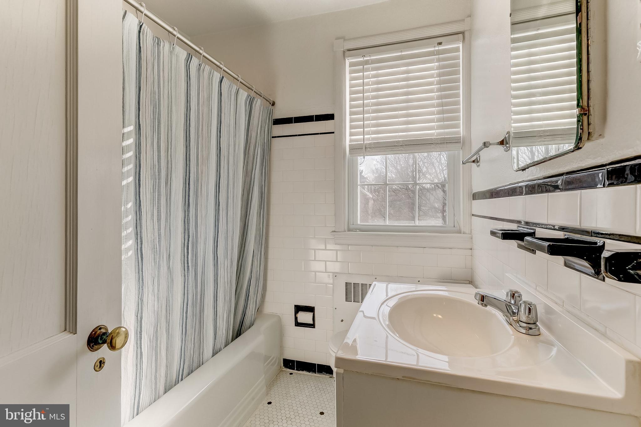 110 Dunkirk Road Baltimore, MD 21212 - Photo 14 of 33