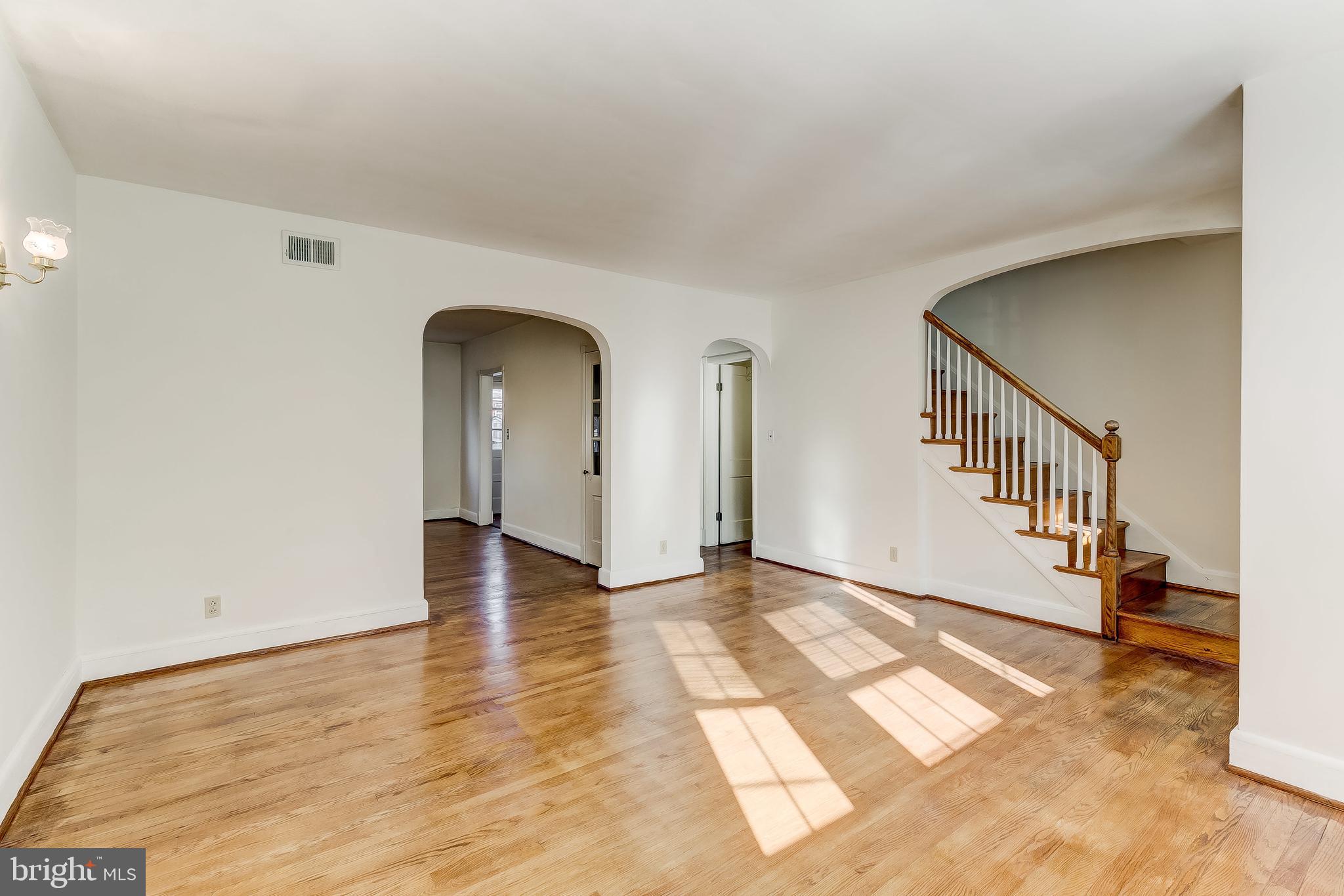 110 Dunkirk Road Baltimore, MD 21212 - Photo 6 of 33