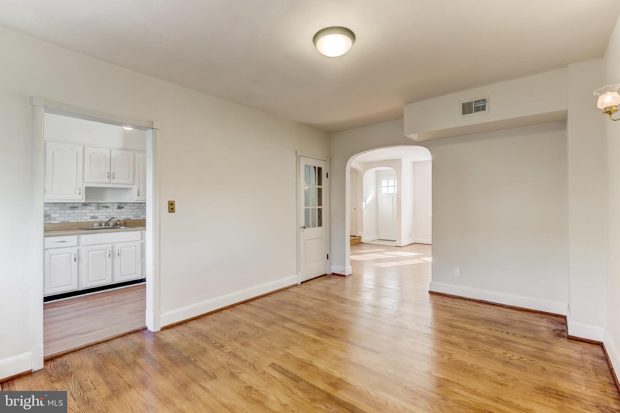 110 Dunkirk Road Baltimore, MD 21212 - Photo 9 of 33