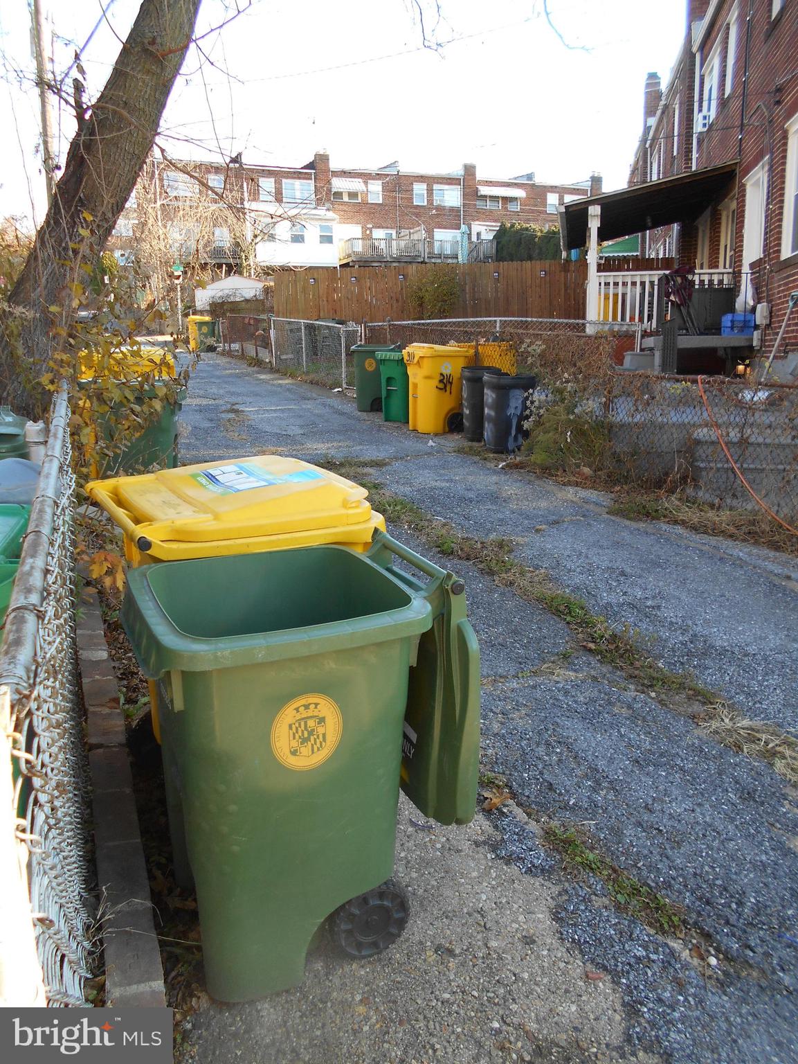 323 West Riverview Road Baltimore, MD 21225 - Photo 26 of 26 Alley